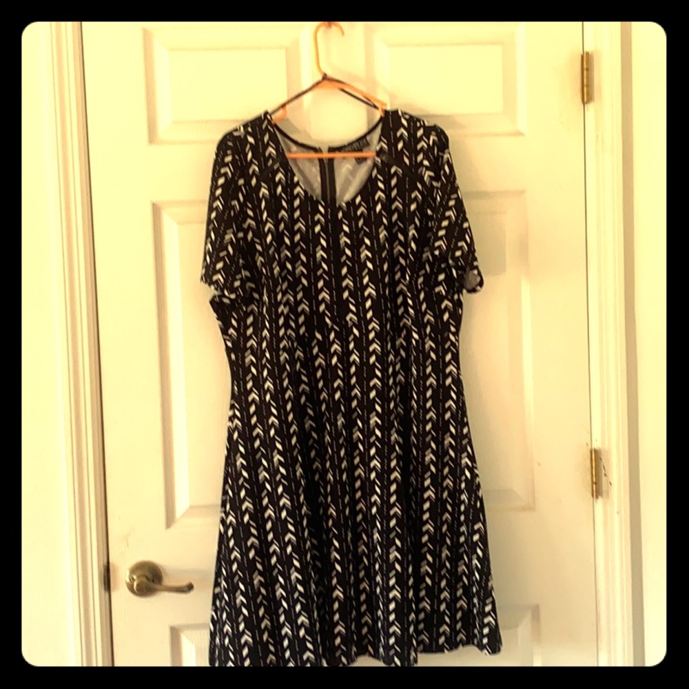 Black & white dress